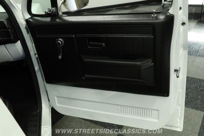 1986 GMC C1500 Sierra Classic Restomod