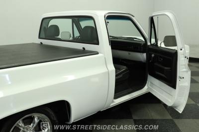 1986 GMC C1500 Sierra Classic Restomod
