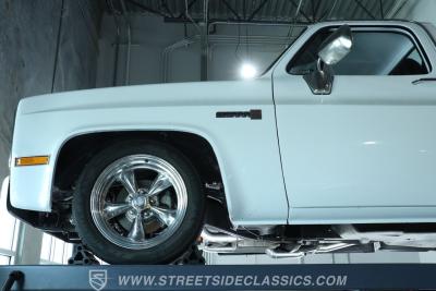 1986 GMC C1500 Sierra Classic Restomod