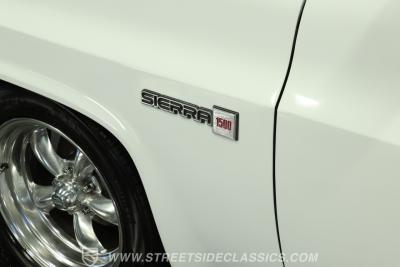 1986 GMC C1500 Sierra Classic Restomod