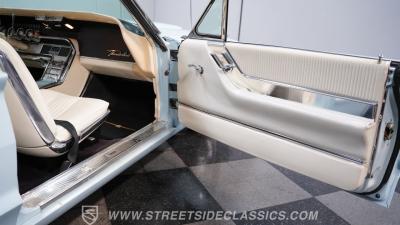 1964 Ford Thunderbird