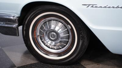 1964 Ford Thunderbird