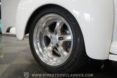 1947 Ford Deluxe Convertible Restomod
