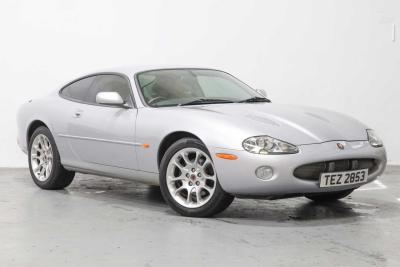 2001 Jaguar XKR
