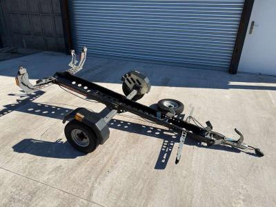 2013 MOTOLUG SE COLLAPSIBLE SINGLE-BIKE TRAILER