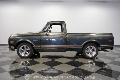 1971 Chevrolet C10 Cheyenne Super Restomod