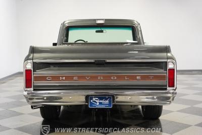 1971 Chevrolet C10 Cheyenne Super Restomod