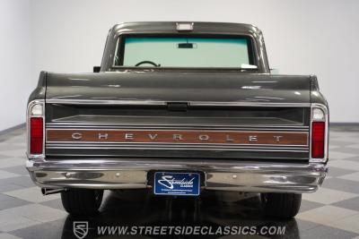 1971 Chevrolet C10 Cheyenne Super Restomod