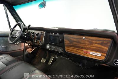 1971 Chevrolet C10 Cheyenne Super Restomod