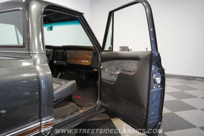 1971 Chevrolet C10 Cheyenne Super Restomod