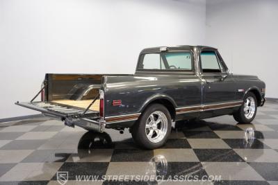 1971 Chevrolet C10 Cheyenne Super Restomod