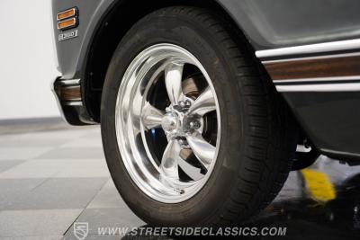 1971 Chevrolet C10 Cheyenne Super Restomod
