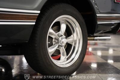 1971 Chevrolet C10 Cheyenne Super Restomod