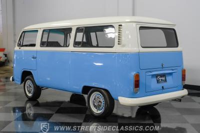 1974 Volkswagen Type 2 Kombi Bus