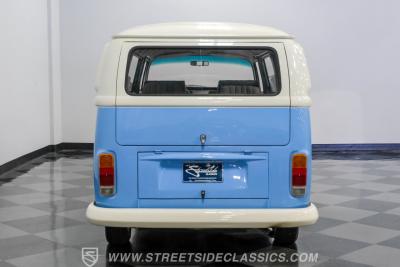 1974 Volkswagen Type 2 Kombi Bus