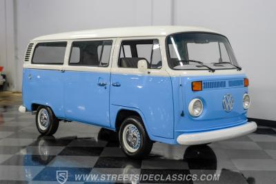 1974 Volkswagen Type 2 Kombi Bus