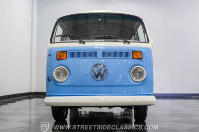 1974 Volkswagen Type 2 Kombi Bus