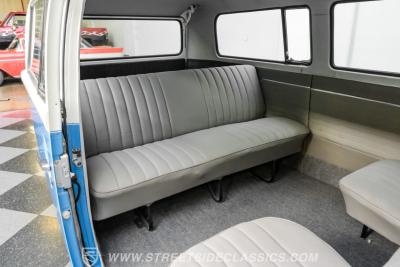 1974 Volkswagen Type 2 Kombi Bus