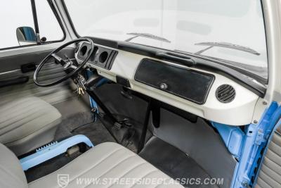 1974 Volkswagen Type 2 Kombi Bus