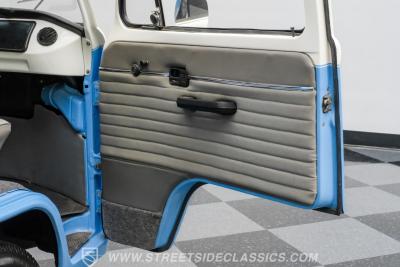 1974 Volkswagen Type 2 Kombi Bus