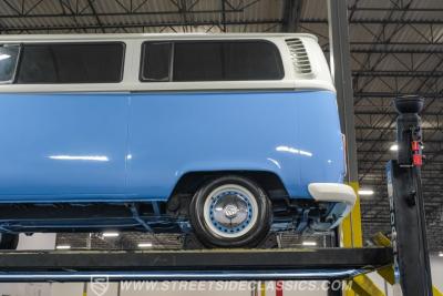 1974 Volkswagen Type 2 Kombi Bus