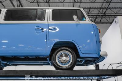1974 Volkswagen Type 2 Kombi Bus