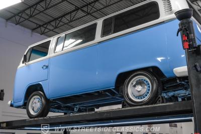 1974 Volkswagen Type 2 Kombi Bus