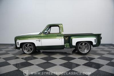 1974 Chevrolet C10 Stepside LS Restomod