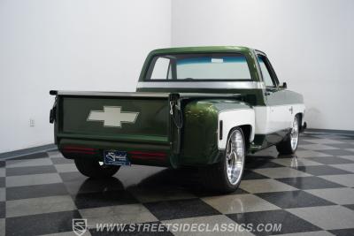 1974 Chevrolet C10 Stepside LS Restomod