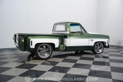 1974 Chevrolet C10 Stepside LS Restomod