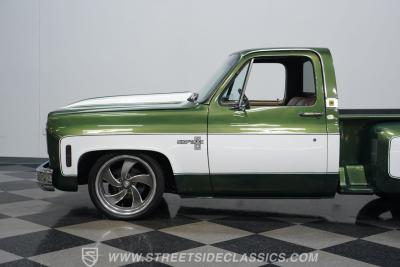 1974 Chevrolet C10 Stepside LS Restomod
