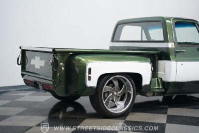 1974 Chevrolet C10 Stepside LS Restomod