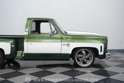 1974 Chevrolet C10 Stepside LS Restomod