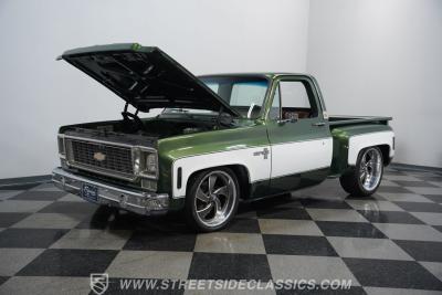 1974 Chevrolet C10 Stepside LS Restomod
