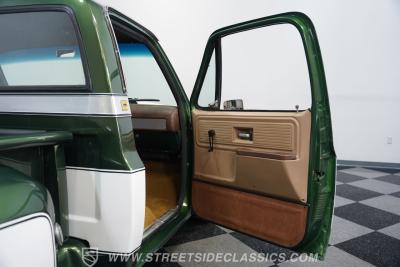 1974 Chevrolet C10 Stepside LS Restomod