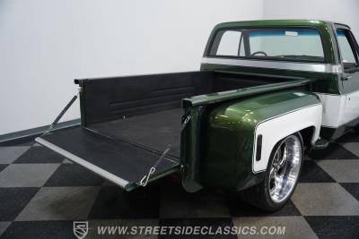 1974 Chevrolet C10 Stepside LS Restomod