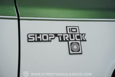 1974 Chevrolet C10 Stepside LS Restomod