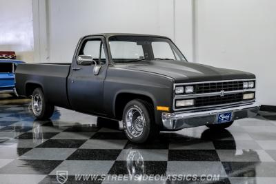 1982 Chevrolet C10 Custom Deluxe