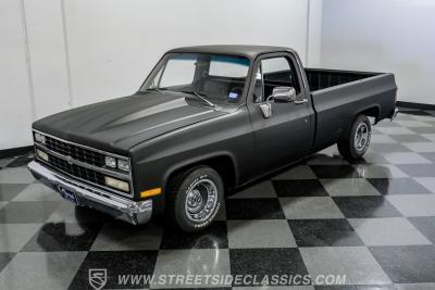 1982 Chevrolet C10 Custom Deluxe