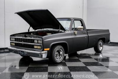 1982 Chevrolet C10 Custom Deluxe