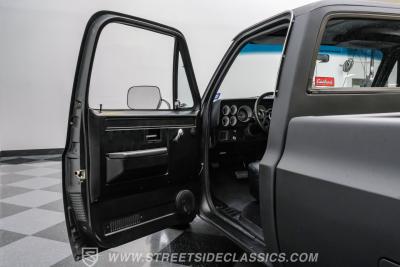 1982 Chevrolet C10 Custom Deluxe