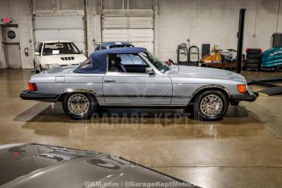 1983 Mercedes - Benz 380-Class