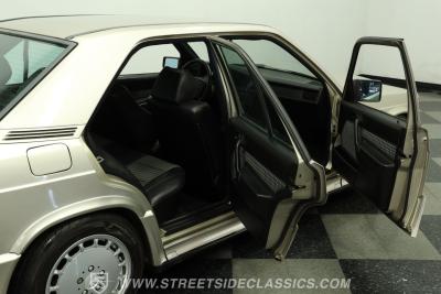 1985 Mercedes - Benz 190E
