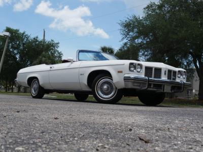 1975 Oldsmobile Delta 88 Royale Convertible