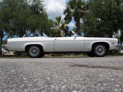 1975 Oldsmobile Delta 88 Royale Convertible