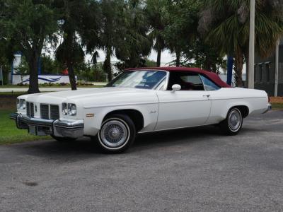 1975 Oldsmobile Delta 88 Royale Convertible