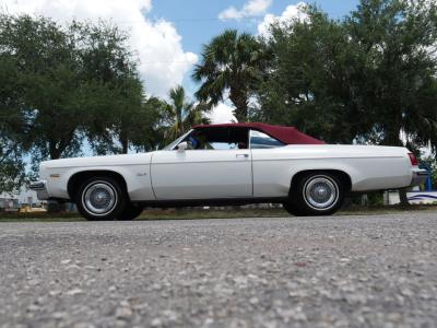 1975 Oldsmobile Delta 88 Royale Convertible