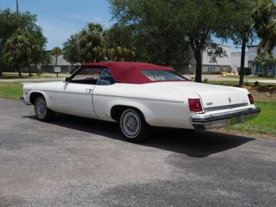 1975 Oldsmobile Delta 88 Royale Convertible
