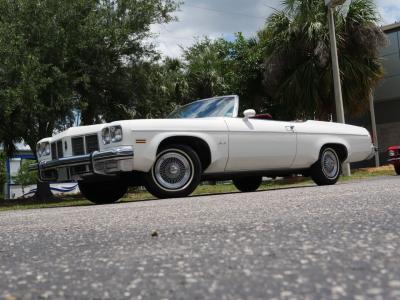 1975 Oldsmobile Delta 88 Royale Convertible