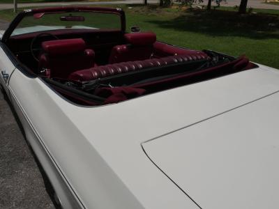1975 Oldsmobile Delta 88 Royale Convertible